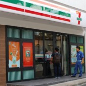 BTV Kilala "càn quét" 7-Eleven ngày khai trương 